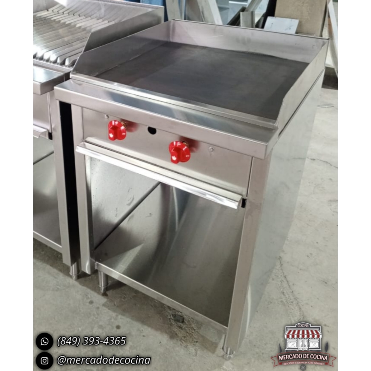 Plancha carnica mod-PRO 24" con gabinete abierto.